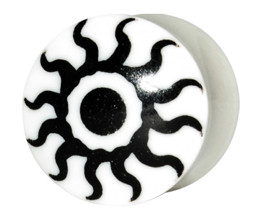 Zeige Details für Acryl Ohrpiercing Schmuck Plug mit Tribal Sonne in 8-12 mm Bild von Acryl Ohrpiercing Schmuck Plug mit Tribal Sonne in 8-12 mm