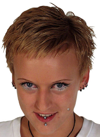 Cheek Piercing - Gesichtpiercing